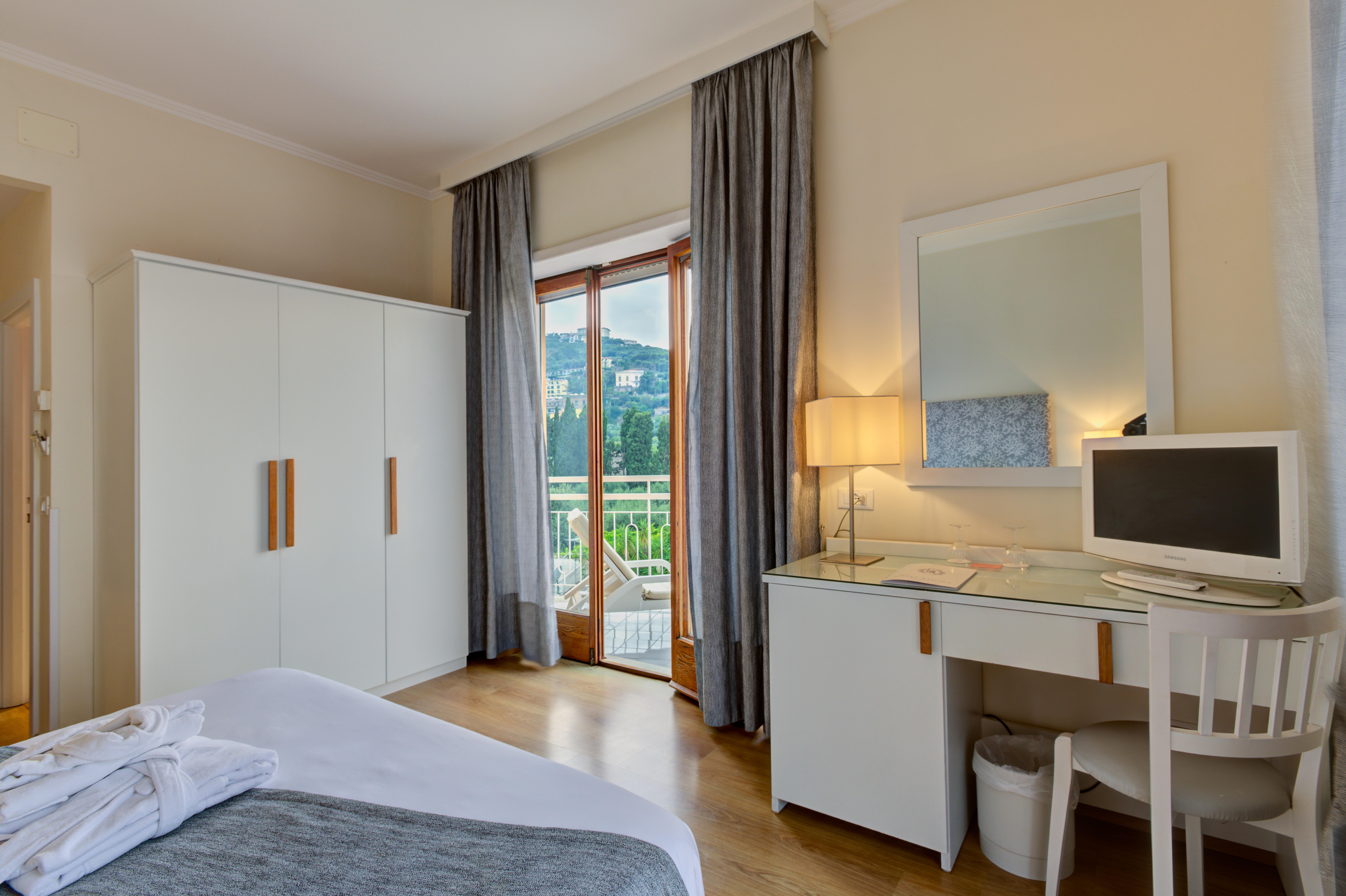 סורנטו Boutique Hotel Regina מראה חיצוני תמונה