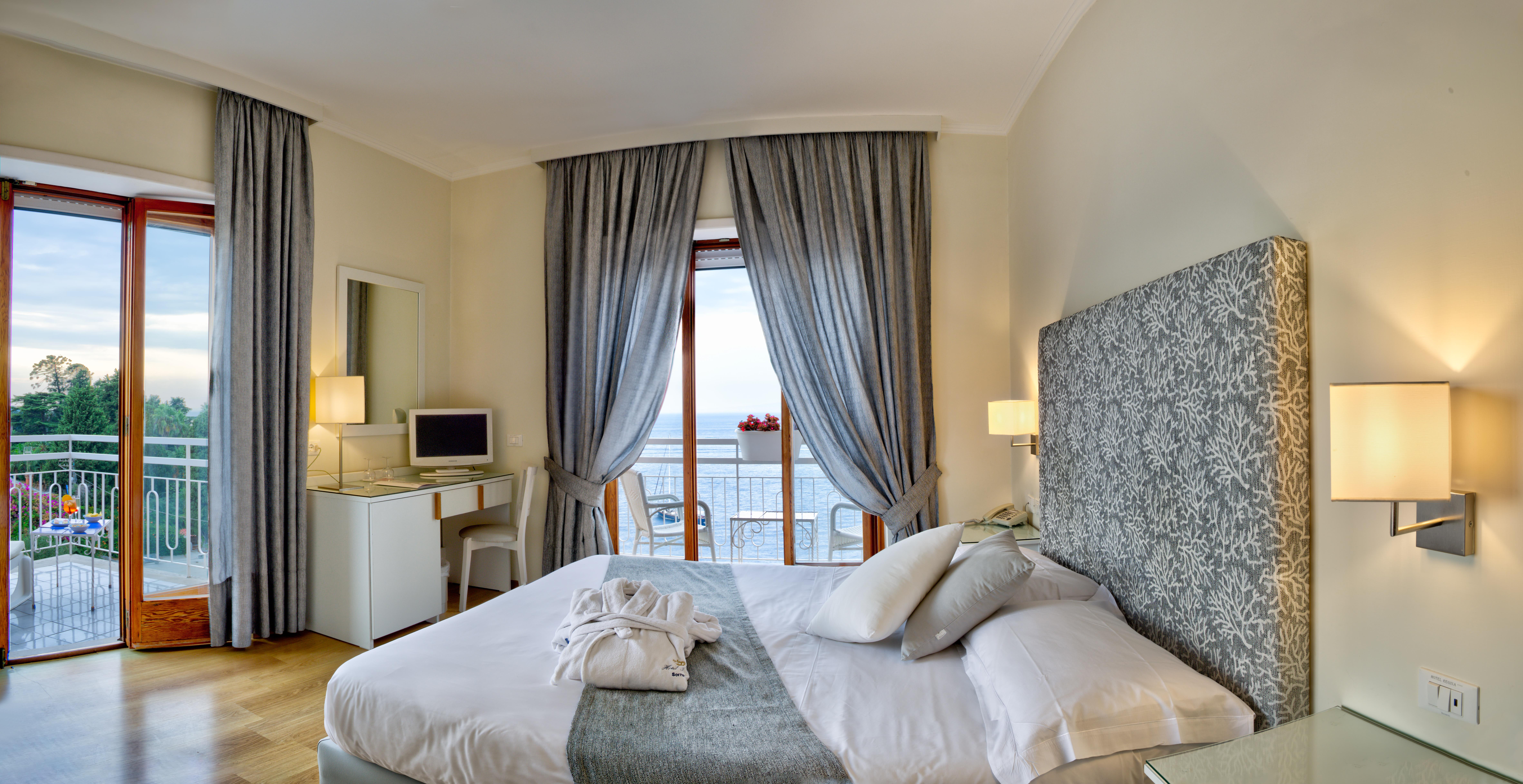 סורנטו Boutique Hotel Regina מראה חיצוני תמונה