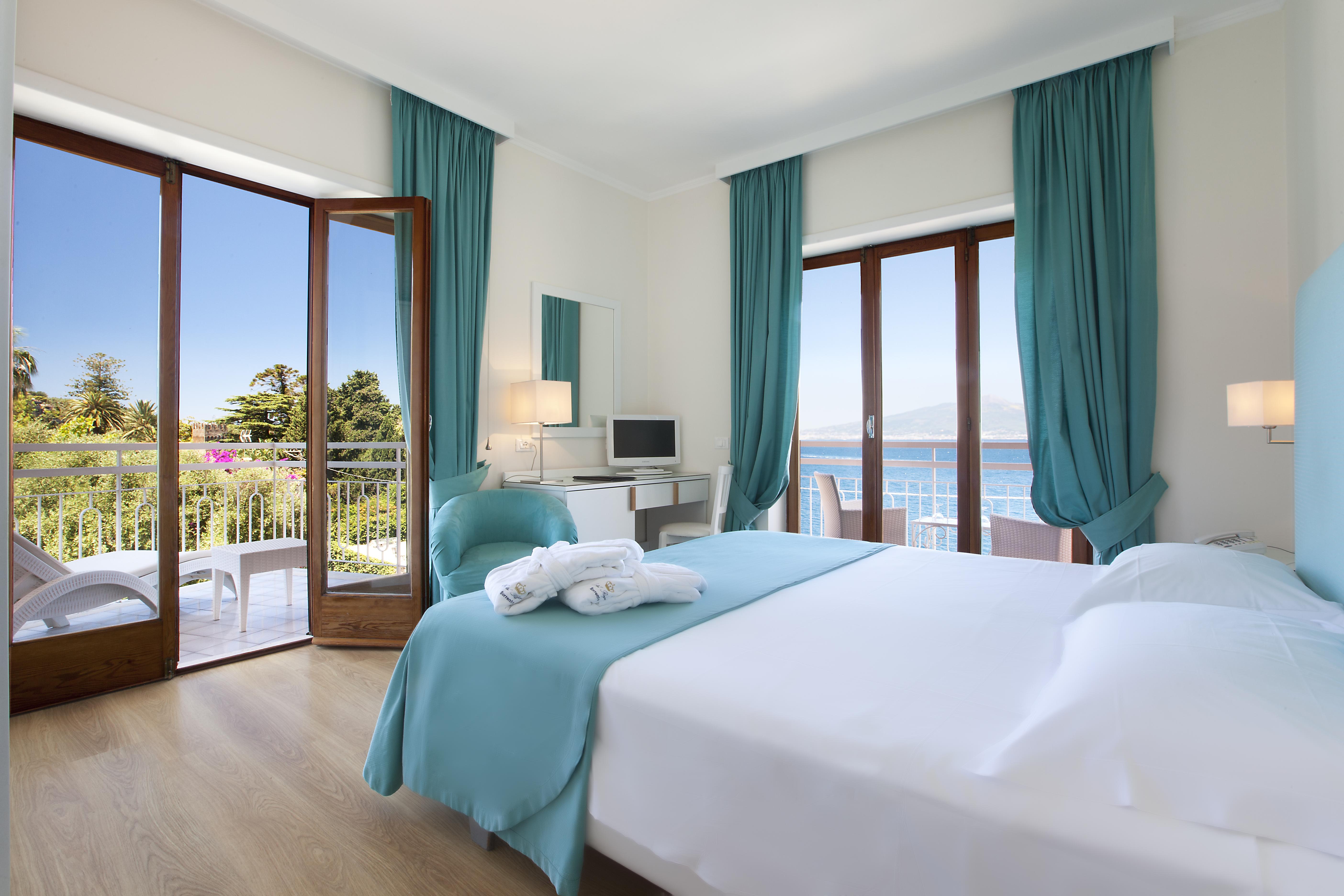 סורנטו Boutique Hotel Regina מראה חיצוני תמונה