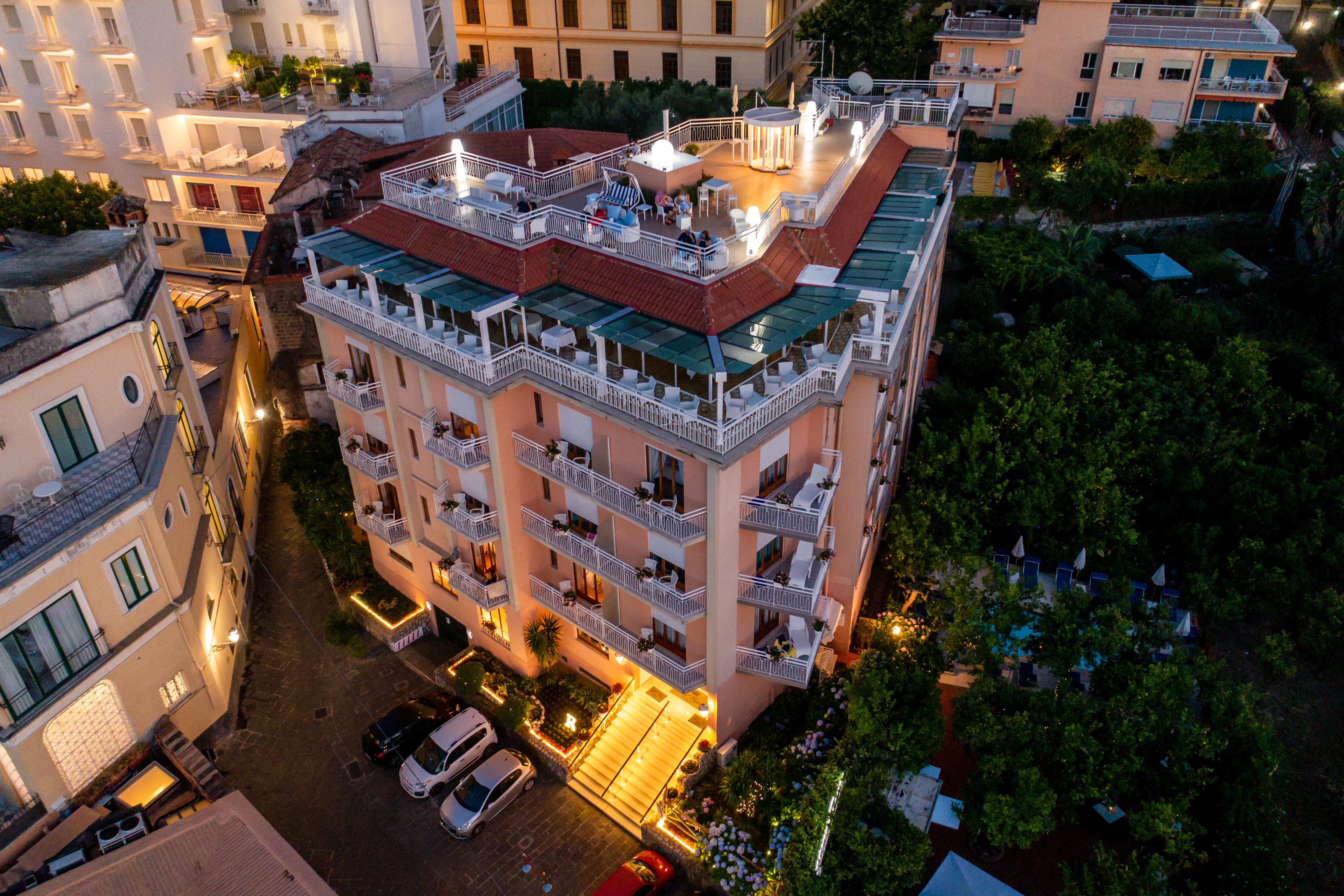 סורנטו Boutique Hotel Regina מראה חיצוני תמונה
