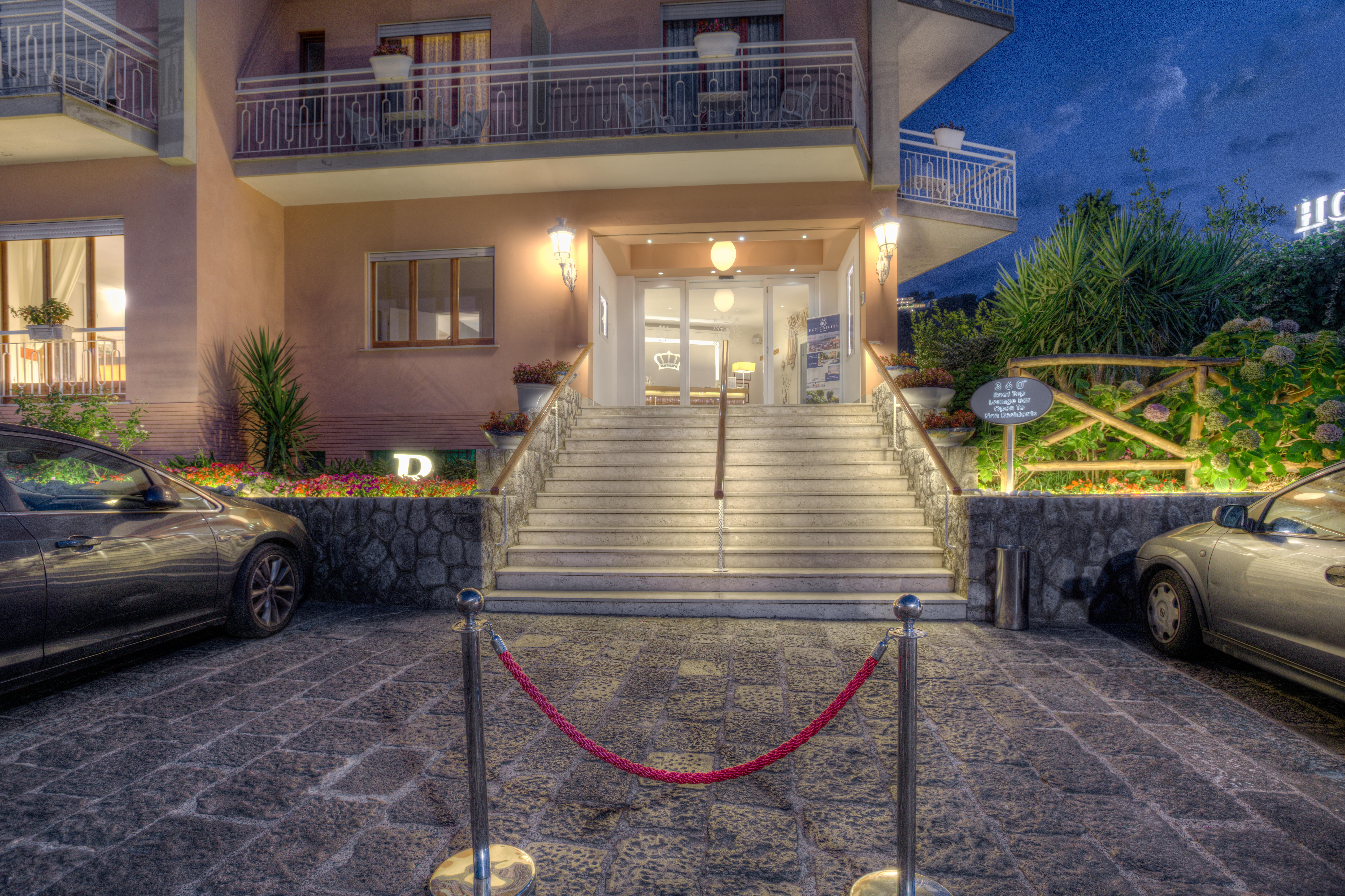 סורנטו Boutique Hotel Regina מראה חיצוני תמונה
